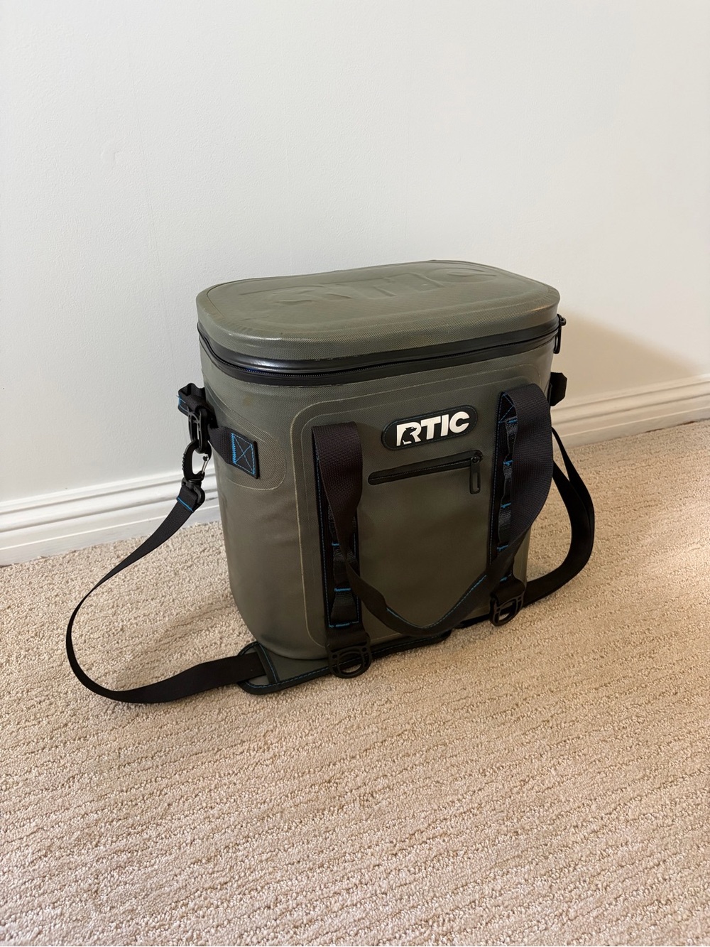 RTIC Soft Cooler